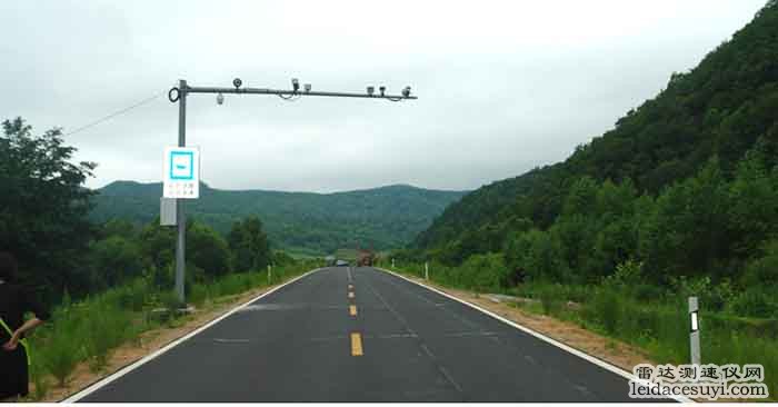 普通公路上安装雷达测速仪